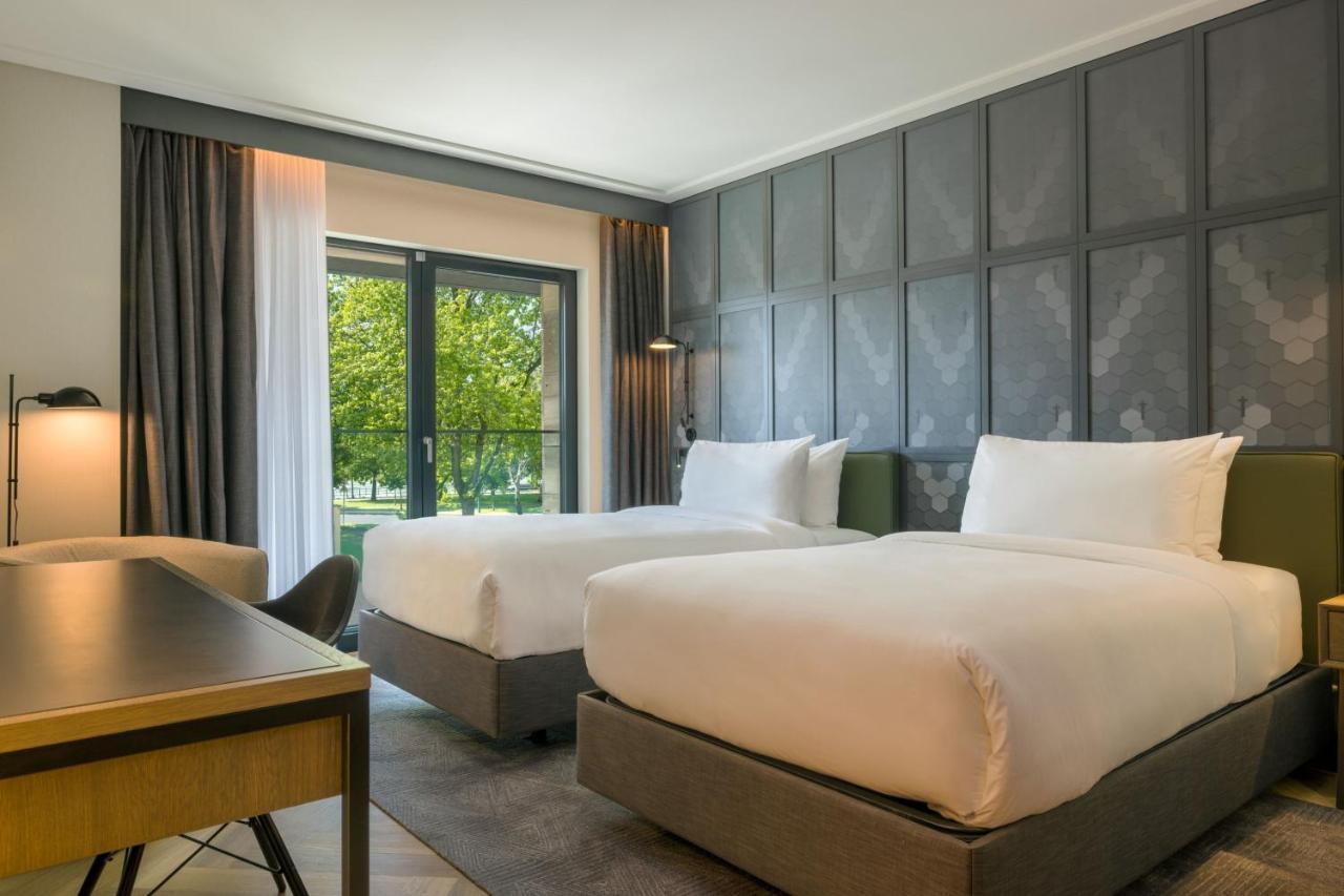 Four Points By Sheraton Budapest Danube Exterior photo