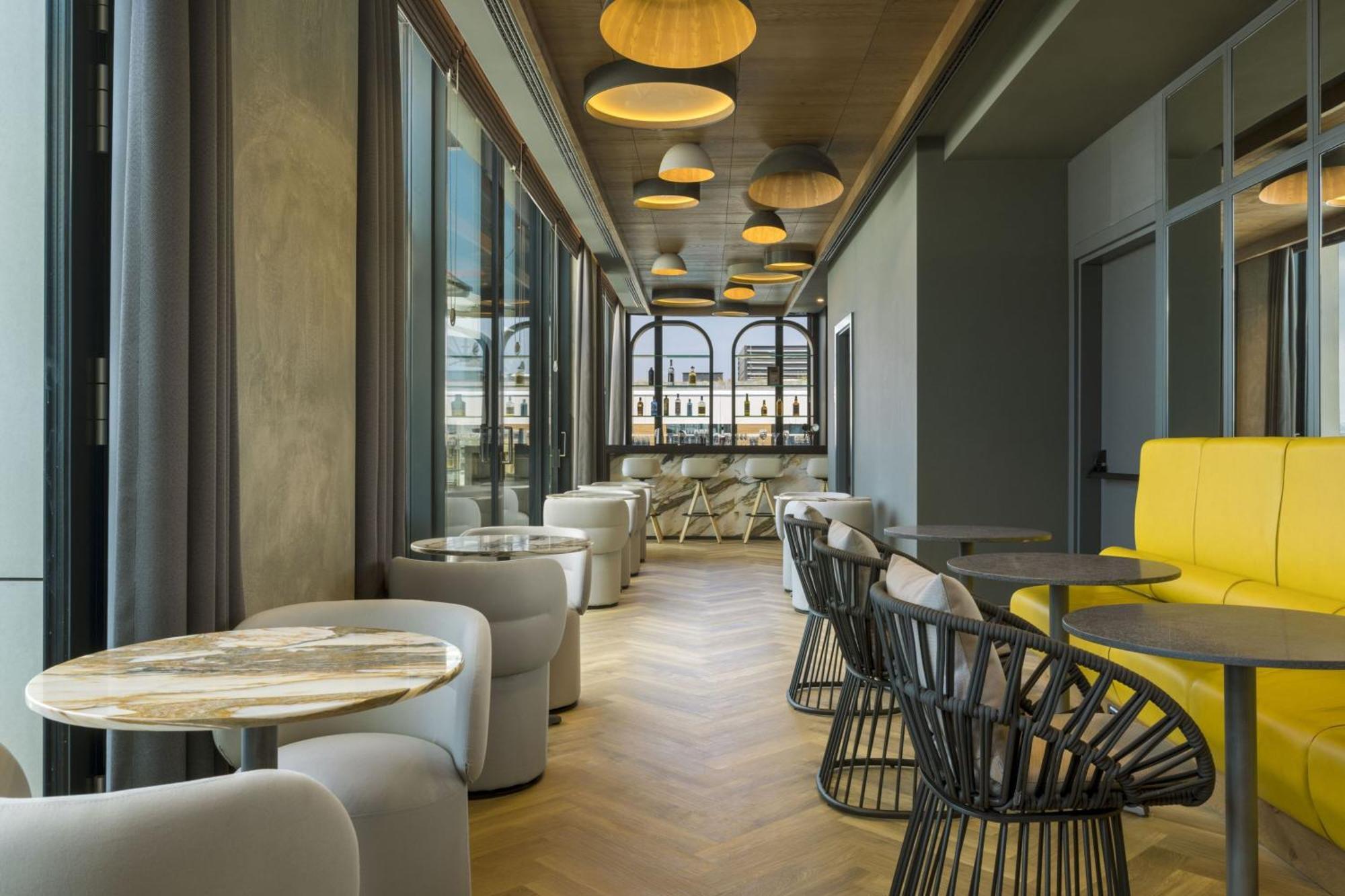 Four Points By Sheraton Budapest Danube Exterior photo