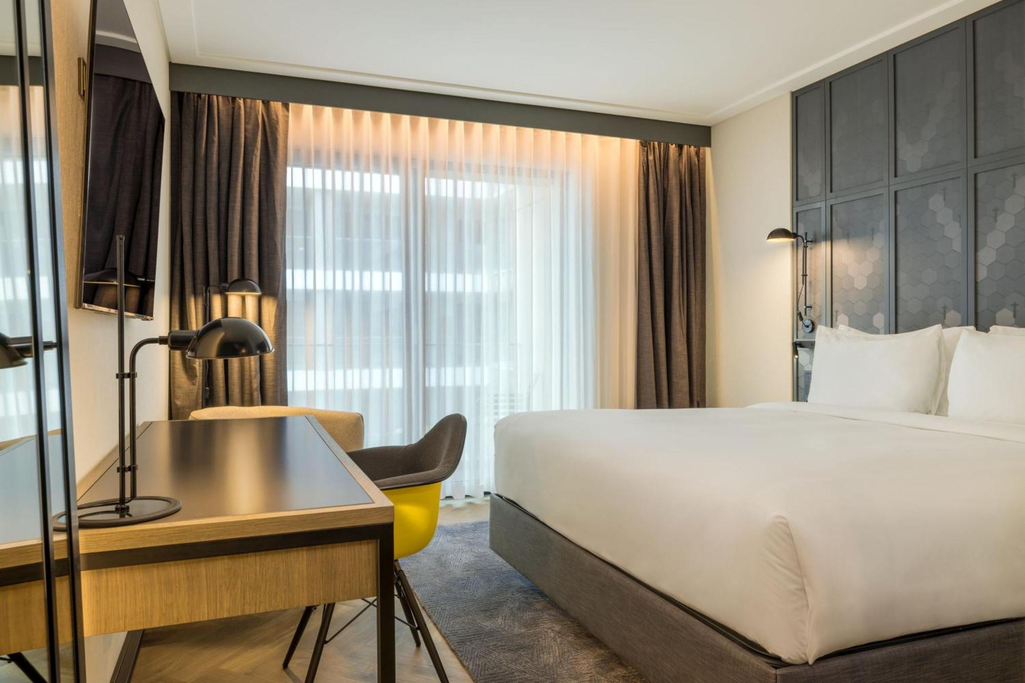 Four Points By Sheraton Budapest Danube Exterior photo